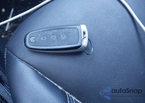 2017 Ford Escape Titanium из США, поврежденный, VIN 1FMCU0J94HUC78690